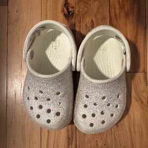 CROCS Kids Glitter Water Shoes - white